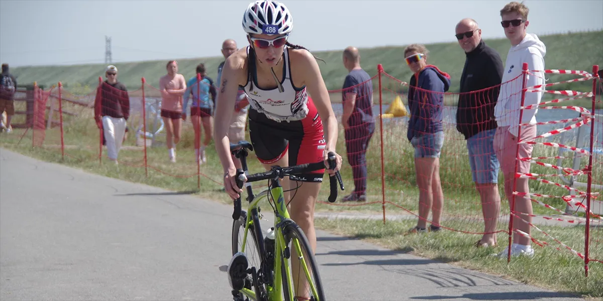 🇫🇷 Championnats de France de Triathlon 2023 à Gravelines : Juliette 61e junior