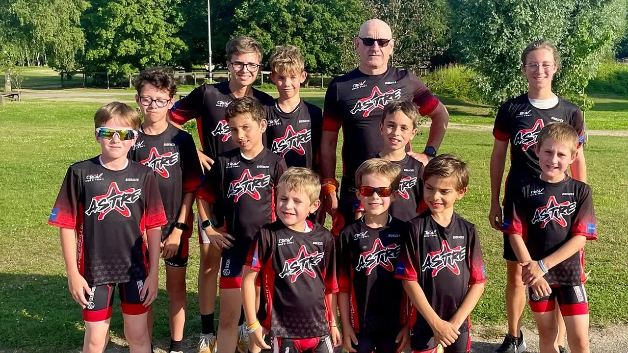 Jeunes triathlètes de l’école de triathlon de l’Astre Creillois à Creil